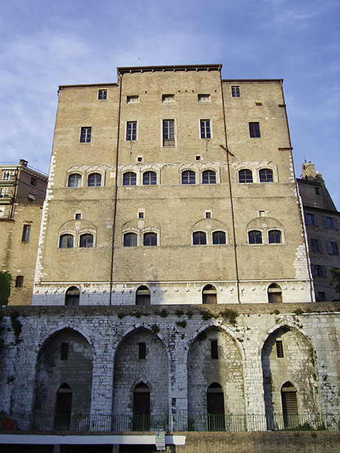 Palazzo degli Anziani - 1